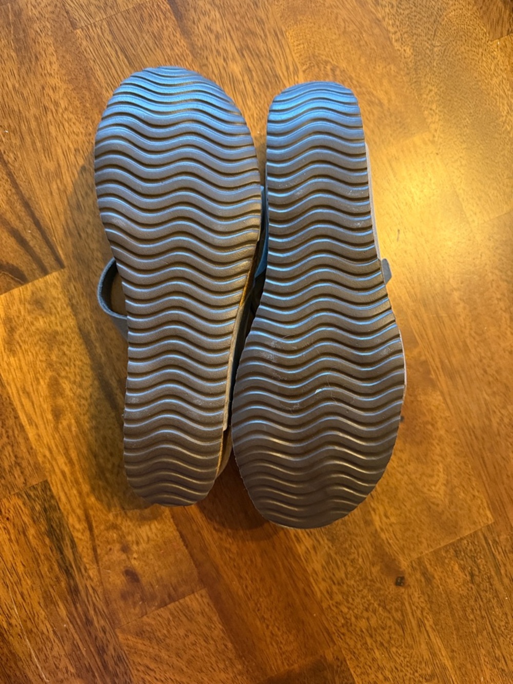 Marina Luna Taupe Strappy Toe-Loop Sandals with Buckle *LIKE NEW* - Picture 5 of 6